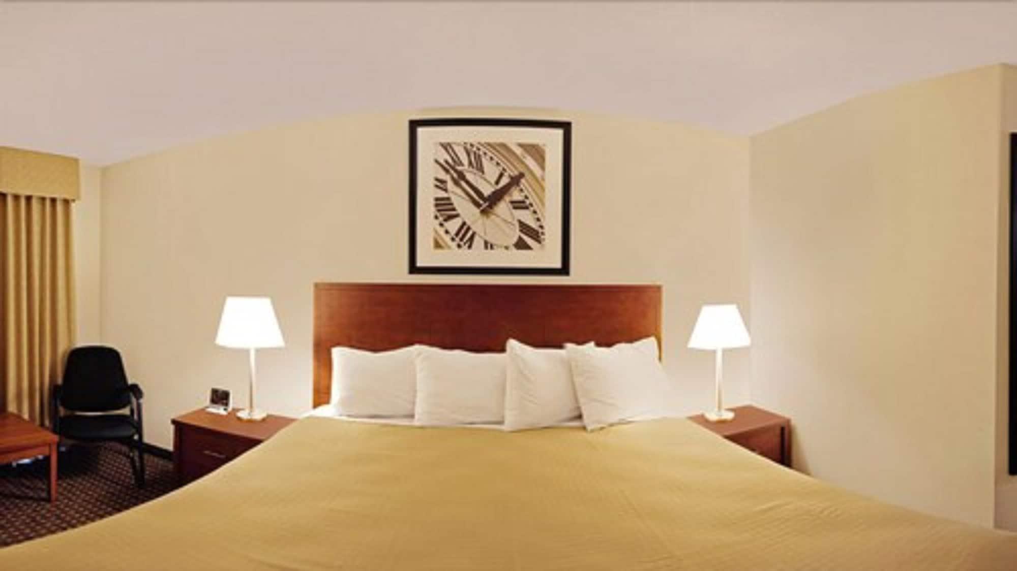 Quality Inn นอร์ทเบย์ ภายนอก รูปภาพ